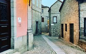 Welcome to Casa do Terreiro ! Boutique apartment !
